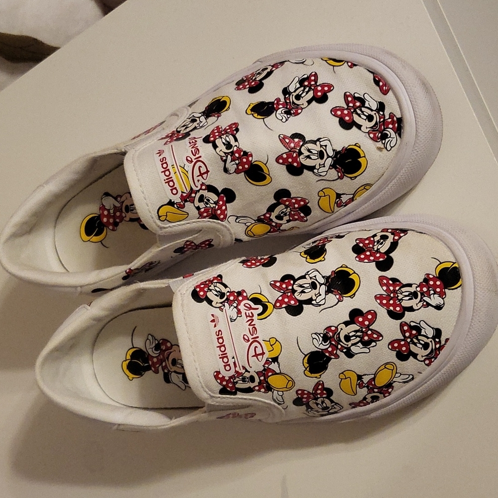 Adidas Disney Minnie Sneakers Size 5 Big Kids